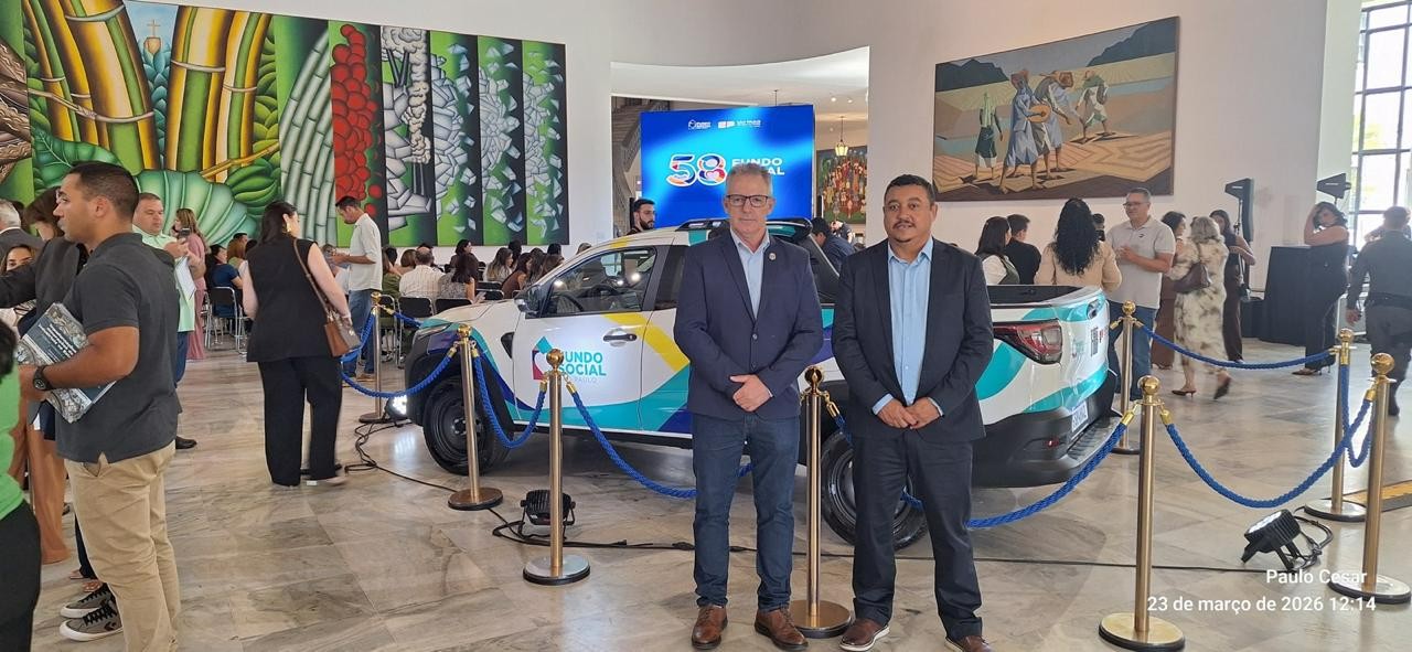 Vereadores de Cordeirópolis acompanham entrega de veículo para o Fundo Social