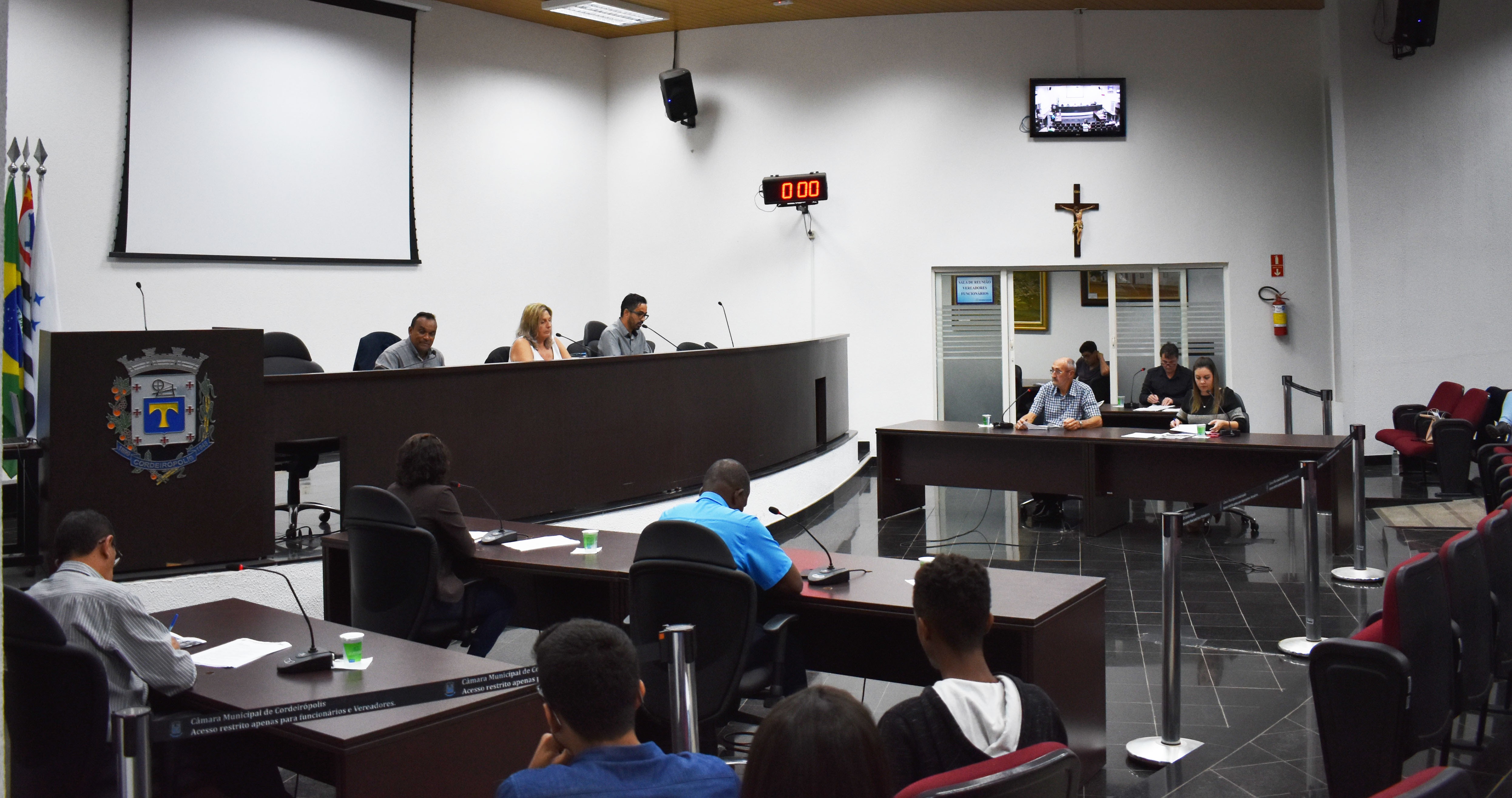 Imagem da notícia: Programa Jovem Aprendiz é instituído na Câmara