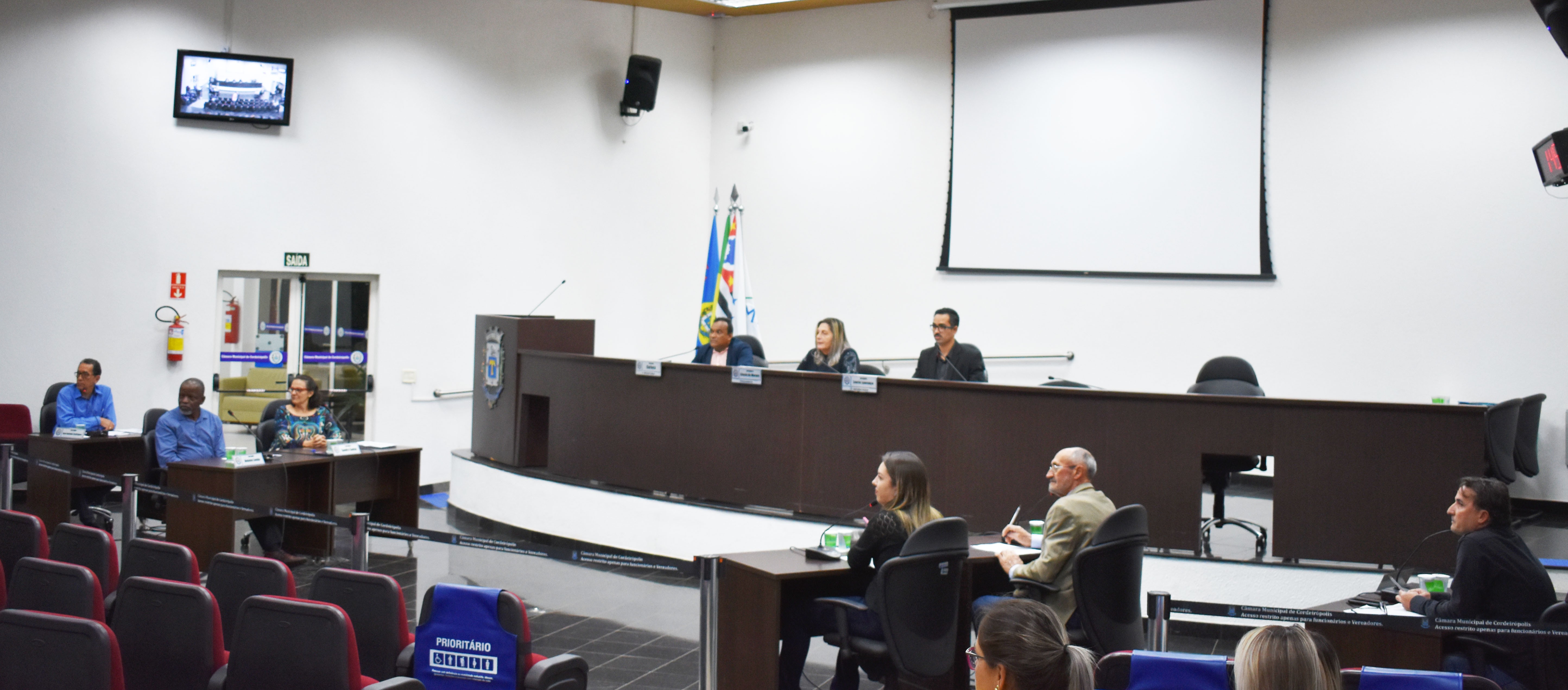 Imagem da notícia: Vereadores apresentam indicações de melhorias em bairros