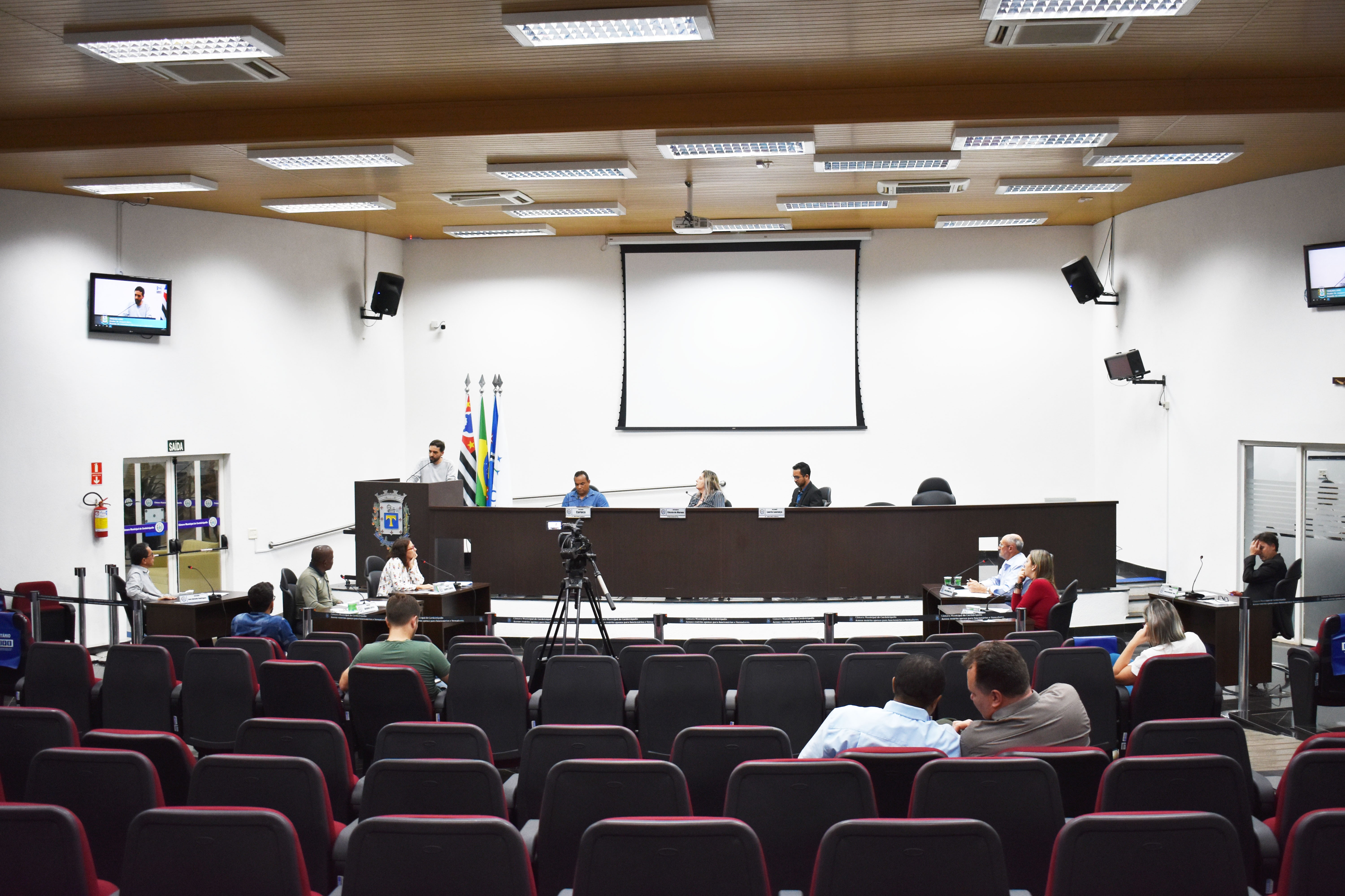 Imagem da notícia: Bairros de Cordeirópolis recebem indicações de benfeitorias pelos vereadores 