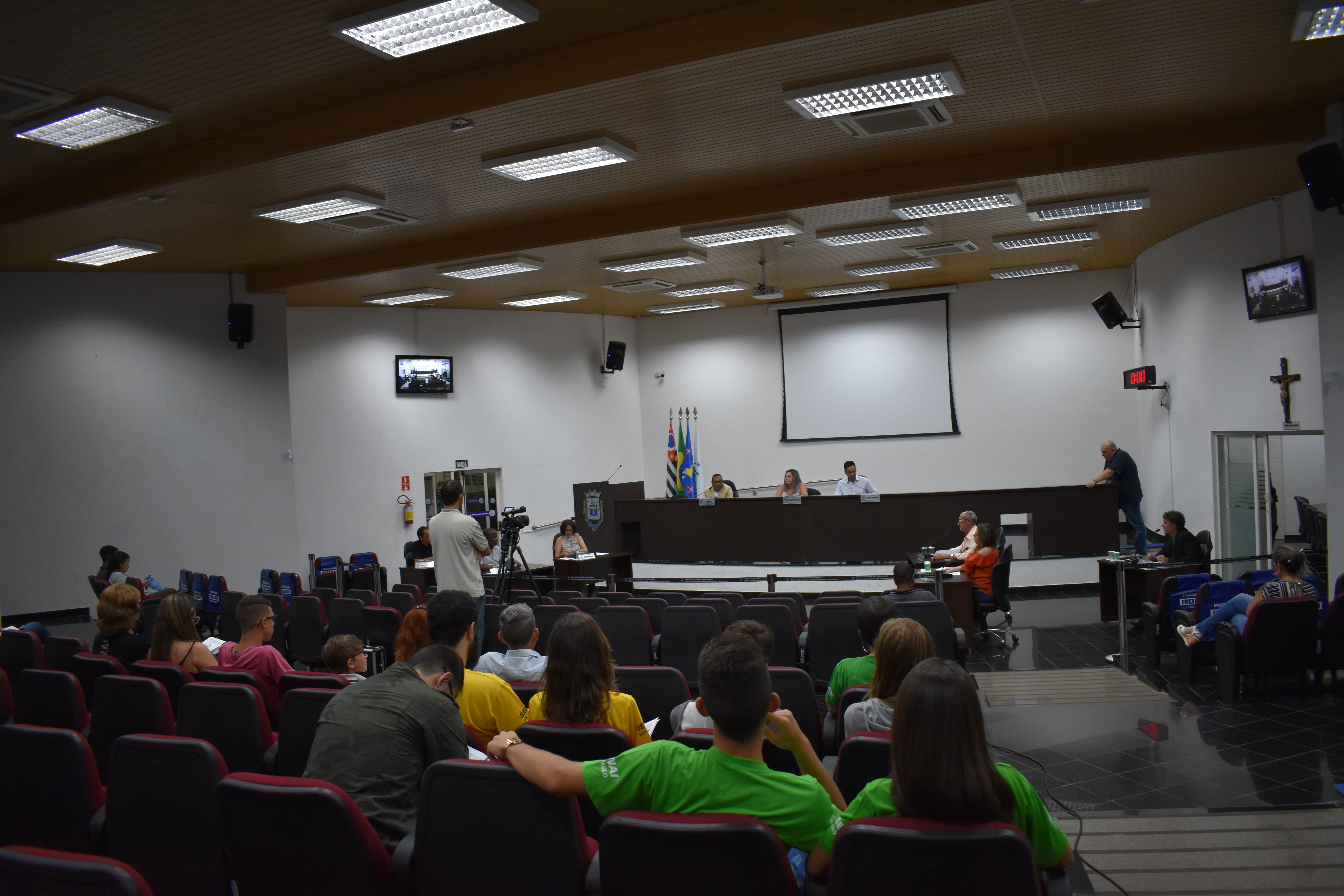 Imagem da notícia: Saúde e Serviços Públicos estão nos pedidos de indicações dos vereadores