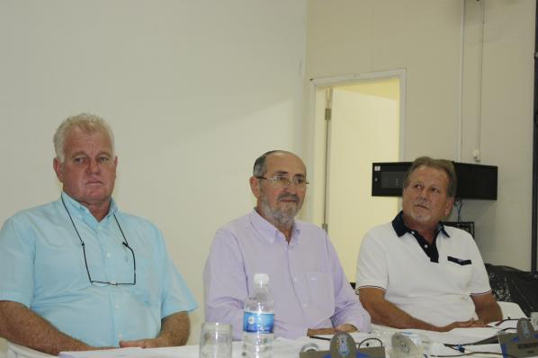 Imagem da notícia: Vereadores aprovam gratificação a educadores