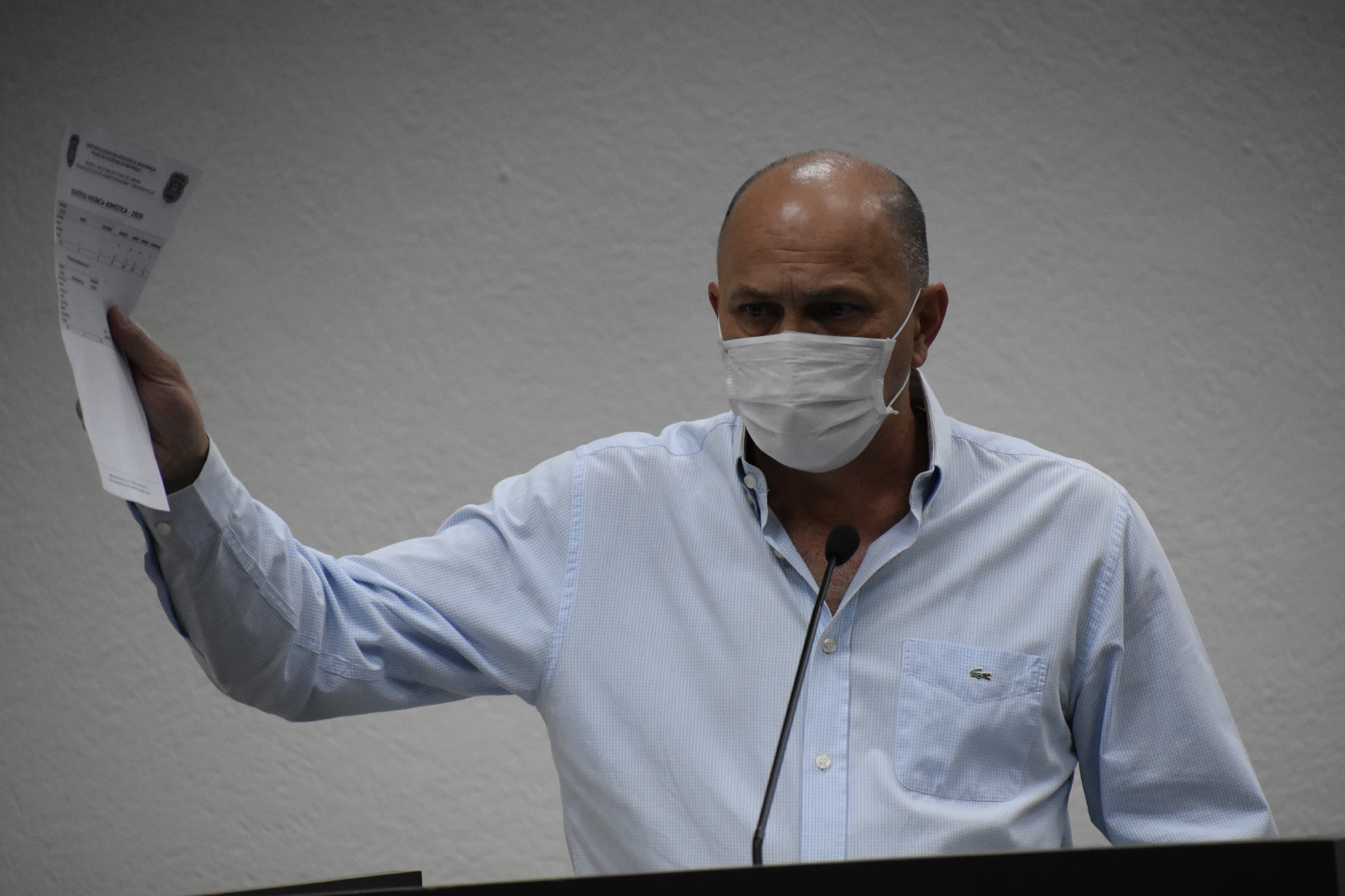 Imagem da notícia: Diretor de Segurança usa Tribuna Livre para explanar sobre violência doméstica durante pandemia