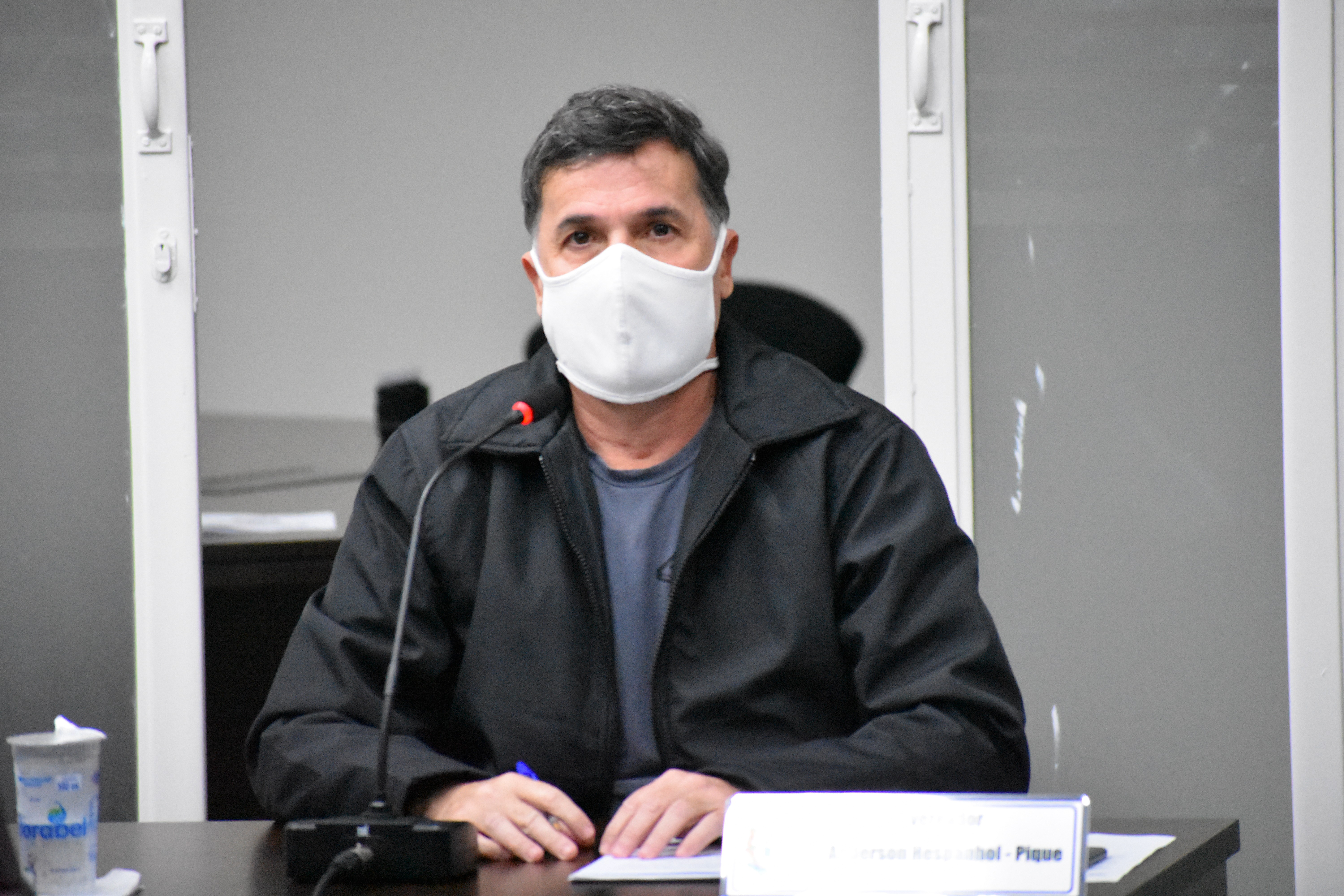 Imagem da notícia: Vereador Anderson Hespanhol requer informações sobre licitação para restauração da escola Levy