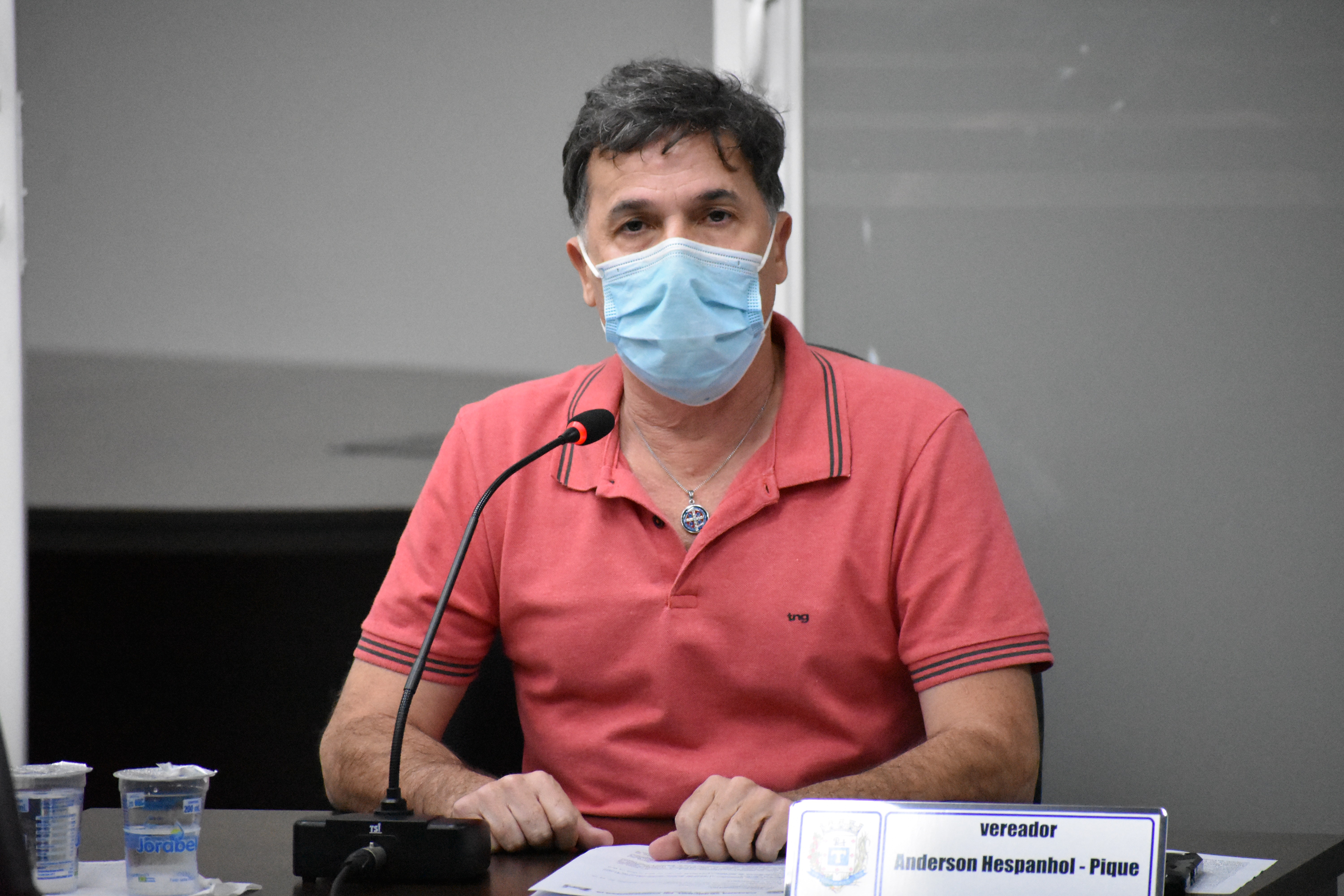 Imagem da notícia: Vereador Pique apresenta Moções de apelo para providências na rodovia Cássio Freitas Levy