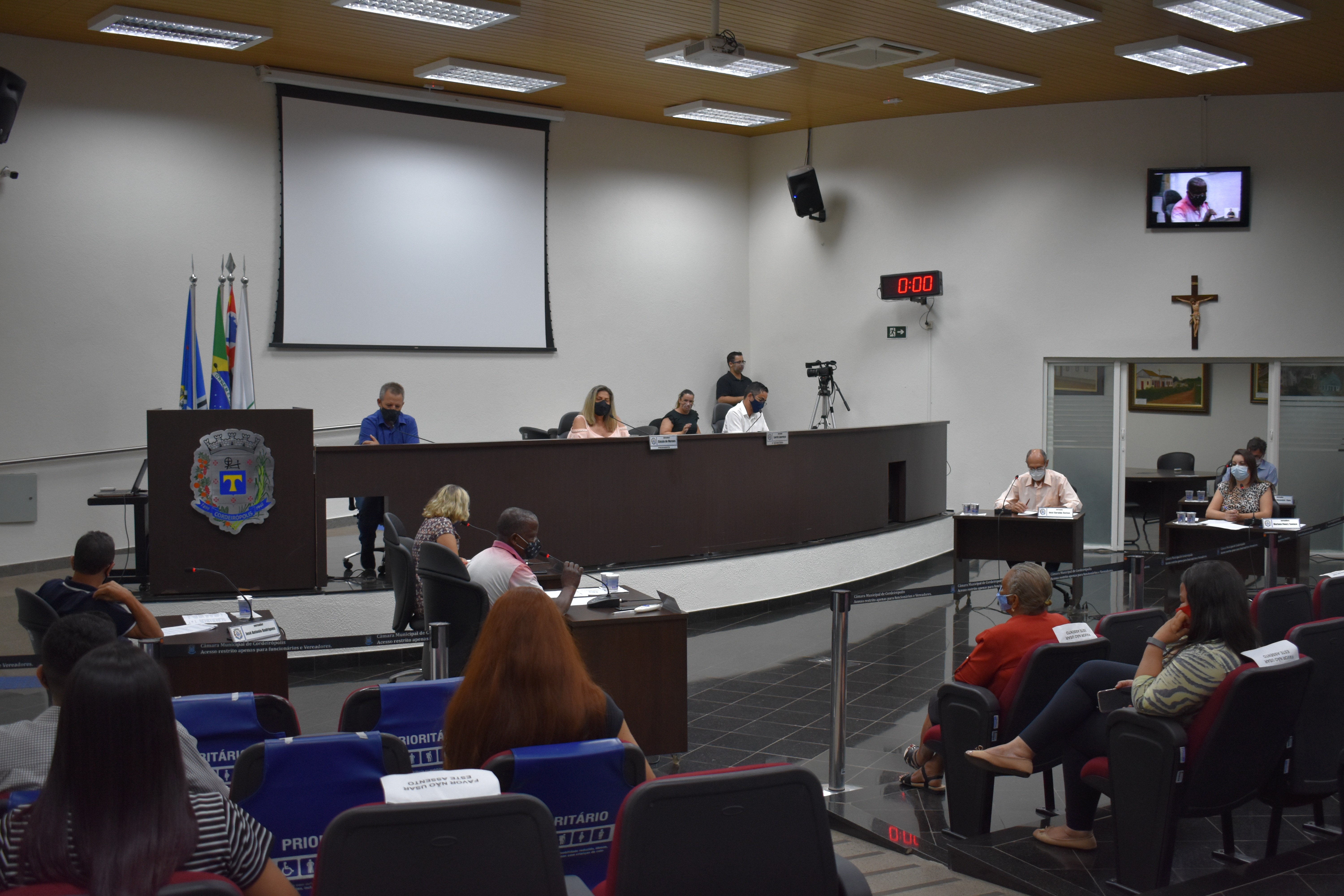 Imagem da notícia: Vereadores apresentam indicações durante a 38ª Sessão Ordinária