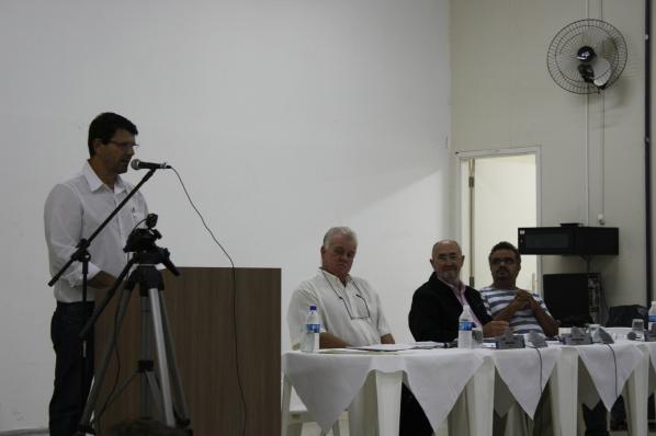 Imagem da notícia: Por causa de pareceres, projetos são adiados e retirados