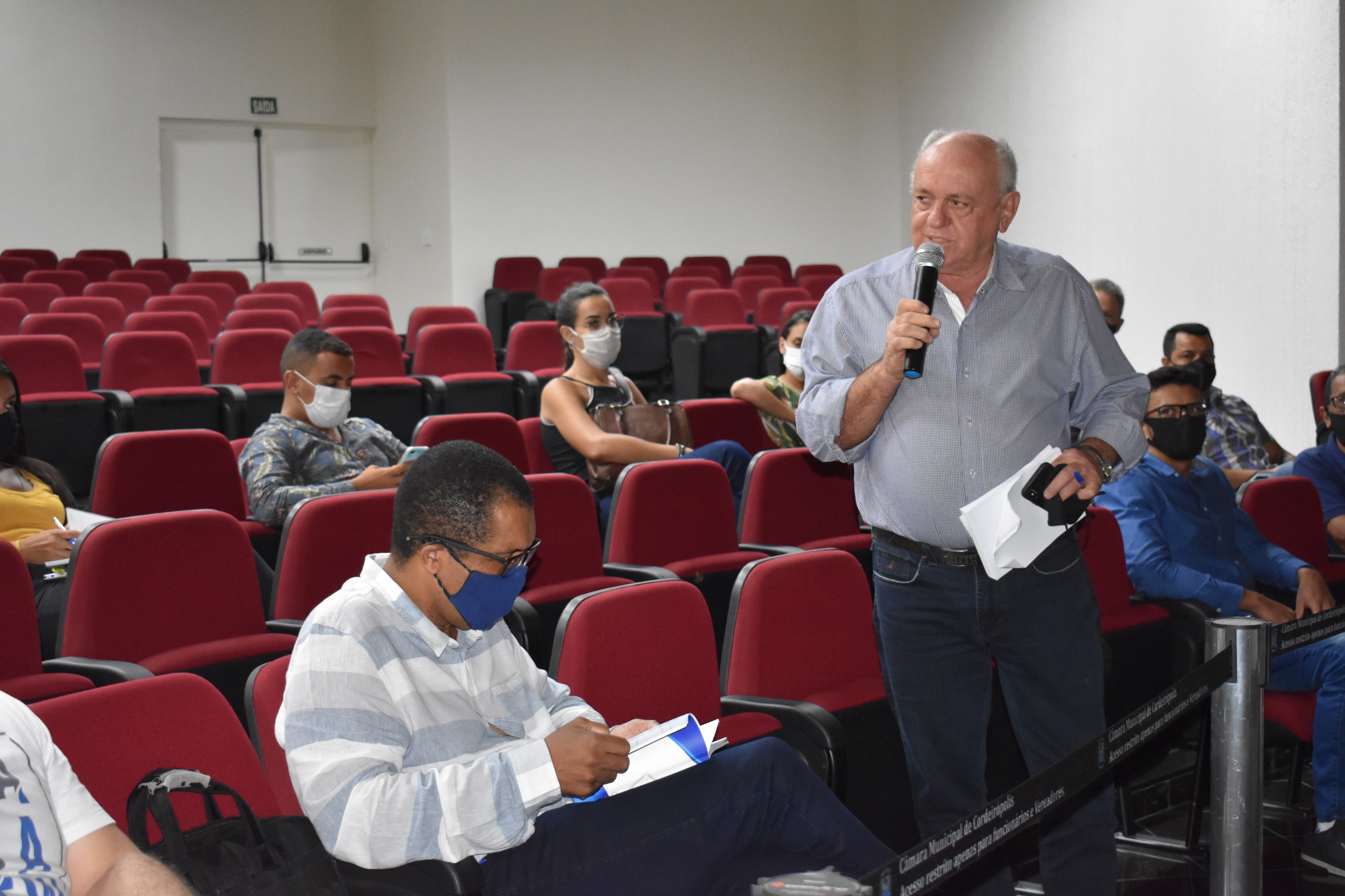 Imagem da notícia: Vereadores e assessores fazem curso para aperfeiçoamento parlamentar