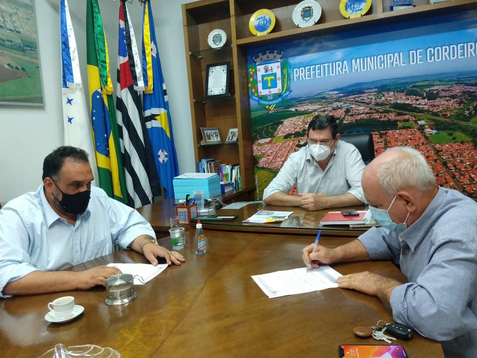 Imagem da notícia: Vereador Carlinhos Barbosa consegue verba de R$ 150 mil para a Saúde