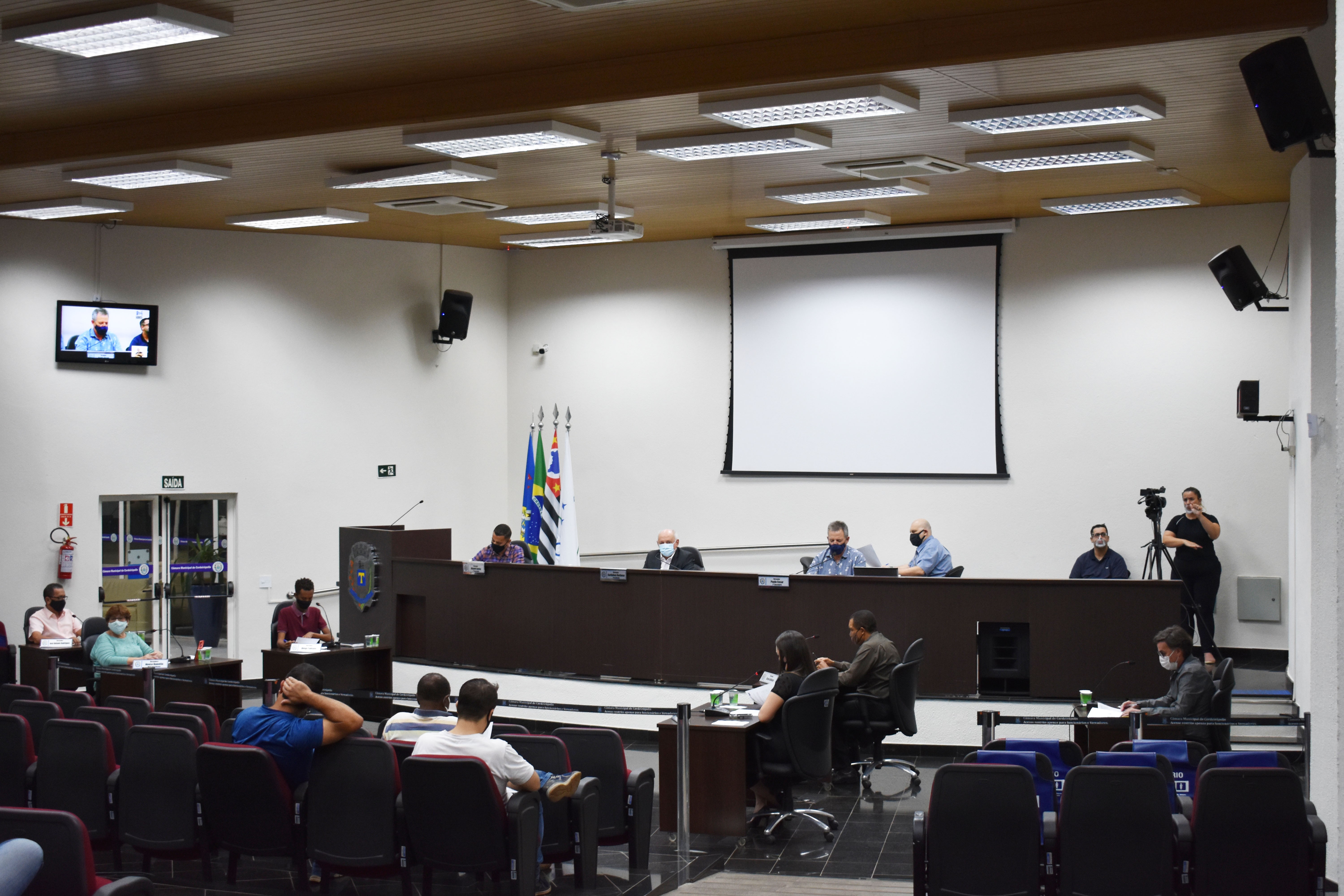 Imagem da notícia: É aprovado reorganização do Conselho Municipal dos Direitos da Pessoa Idosa