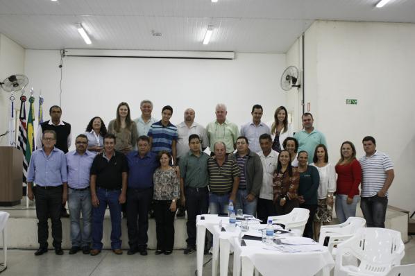 Imagem da notícia: Funcionários da Central de Ambulâncias recebem diploma