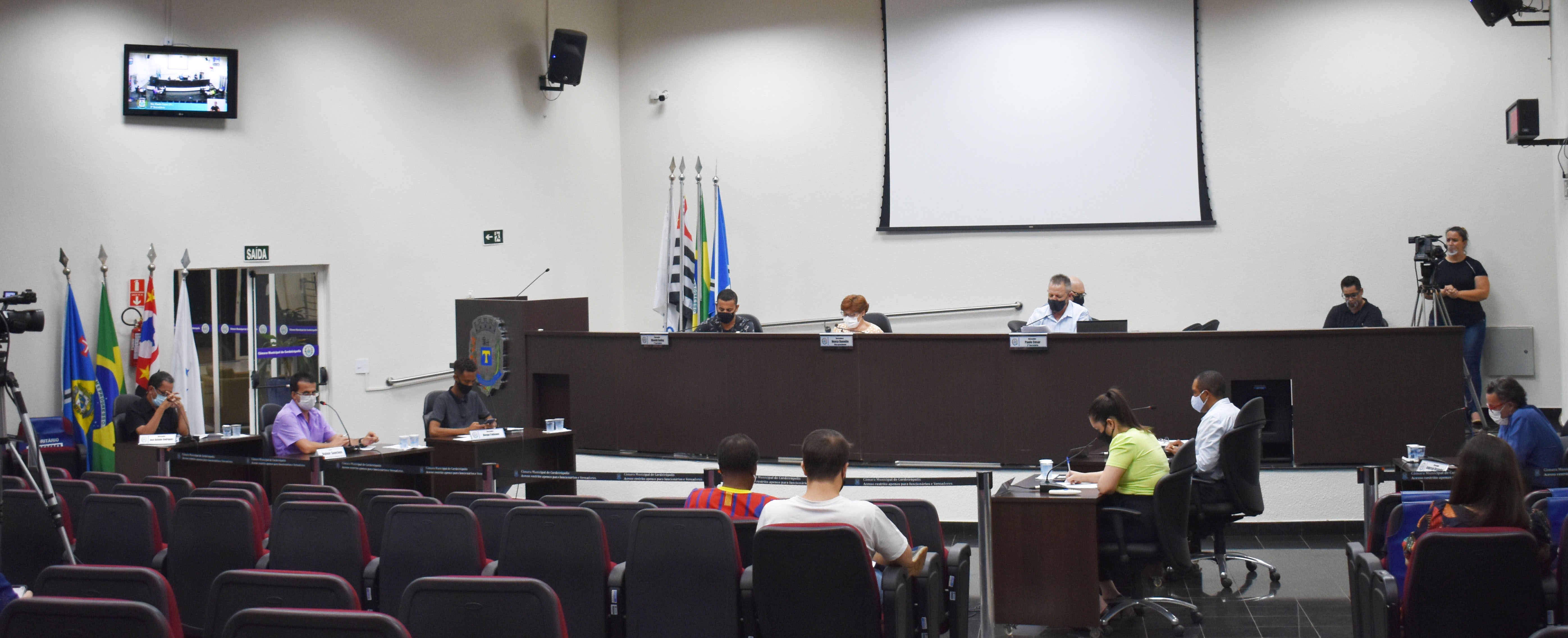 Imagem da notícia: Vereadores aprovam contas de 2019 da Prefeitura 