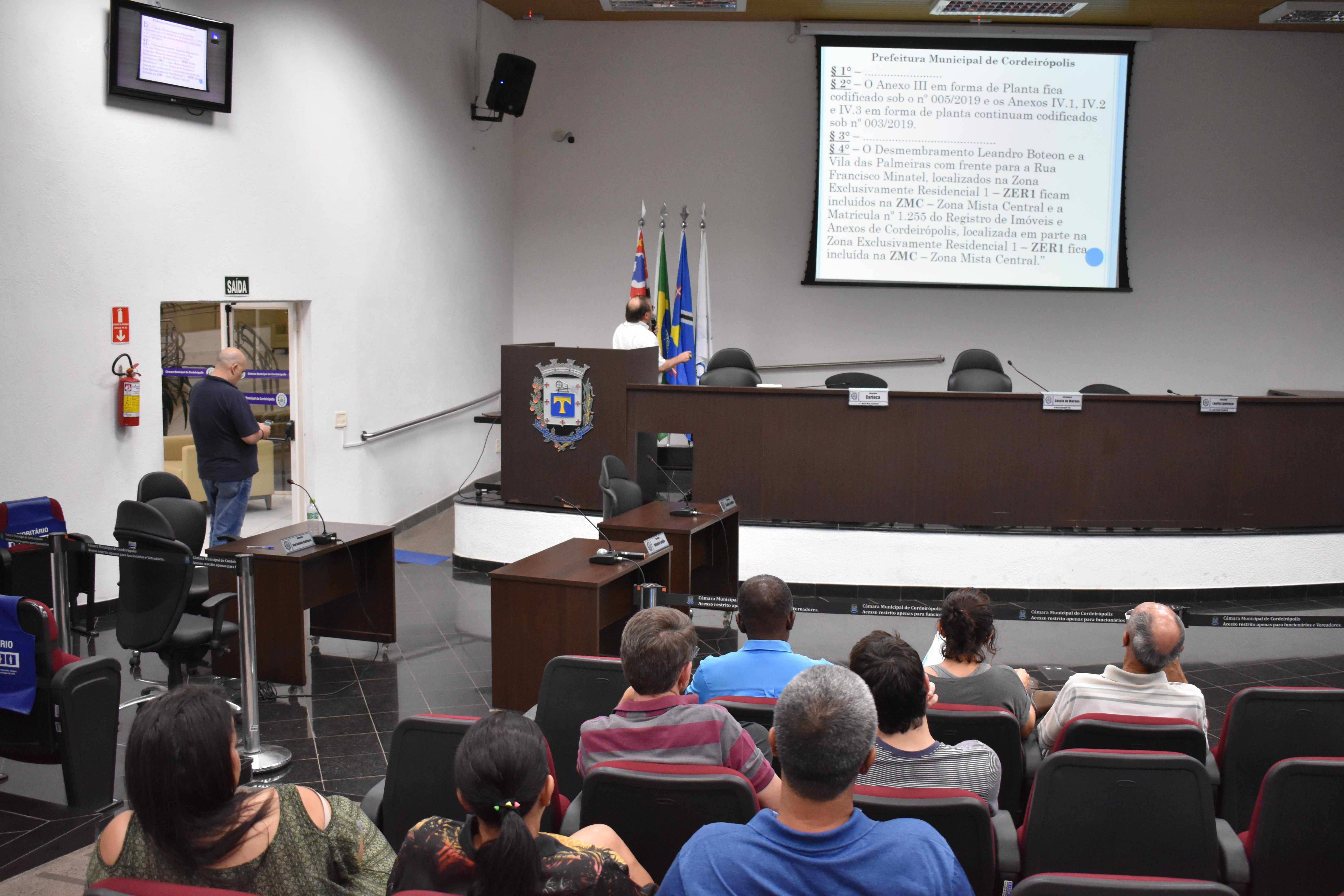 Imagem da notícia: Câmara realiza audiência pública sobre zoneamento e plano diretor 