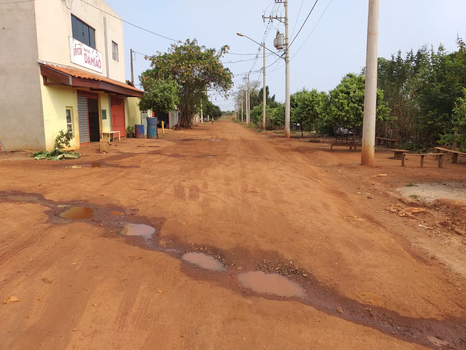Imagem da notícia: Vereador Valmir Sanches consegue instalação das caixa receptores para instalação dos hidrômetros no bairro Engenho Velho