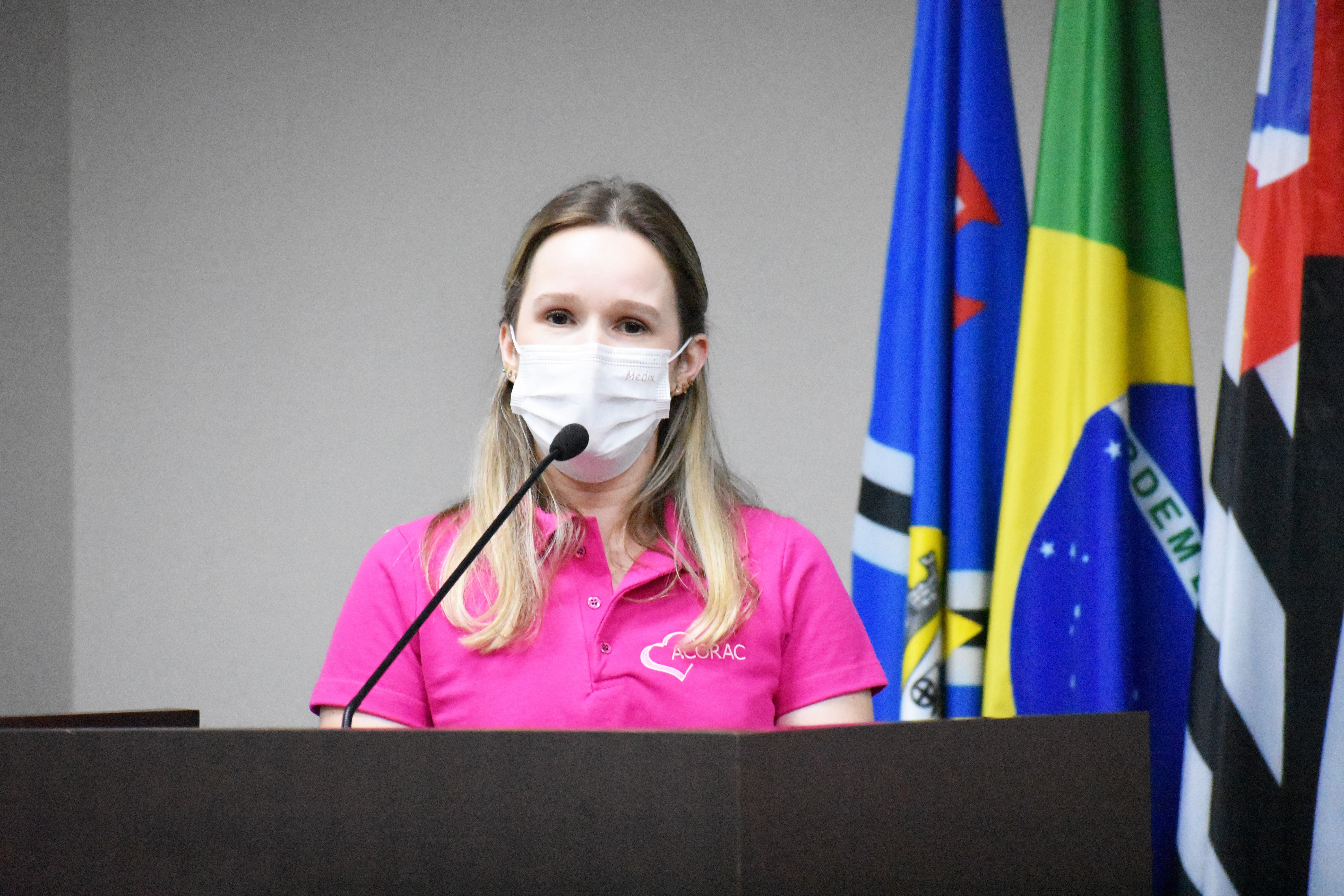 Imagem da notícia: Fisioterapeuta aborda câncer de mama em Tribuna Livre 