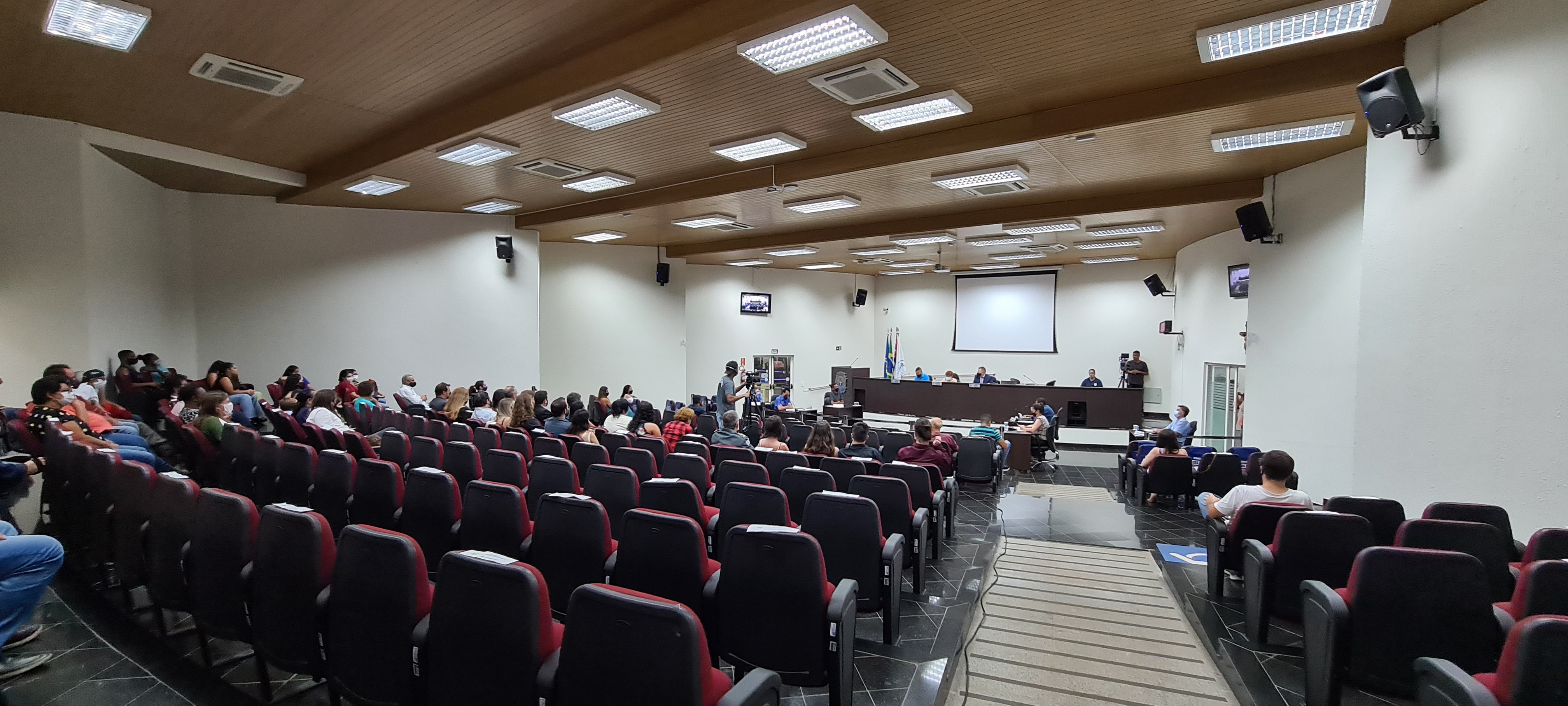 Imagem da notícia: Criação de fóruns para discussão de "Evasão Escolar no Pós Covid" está entre os pedidos dos vereadores 