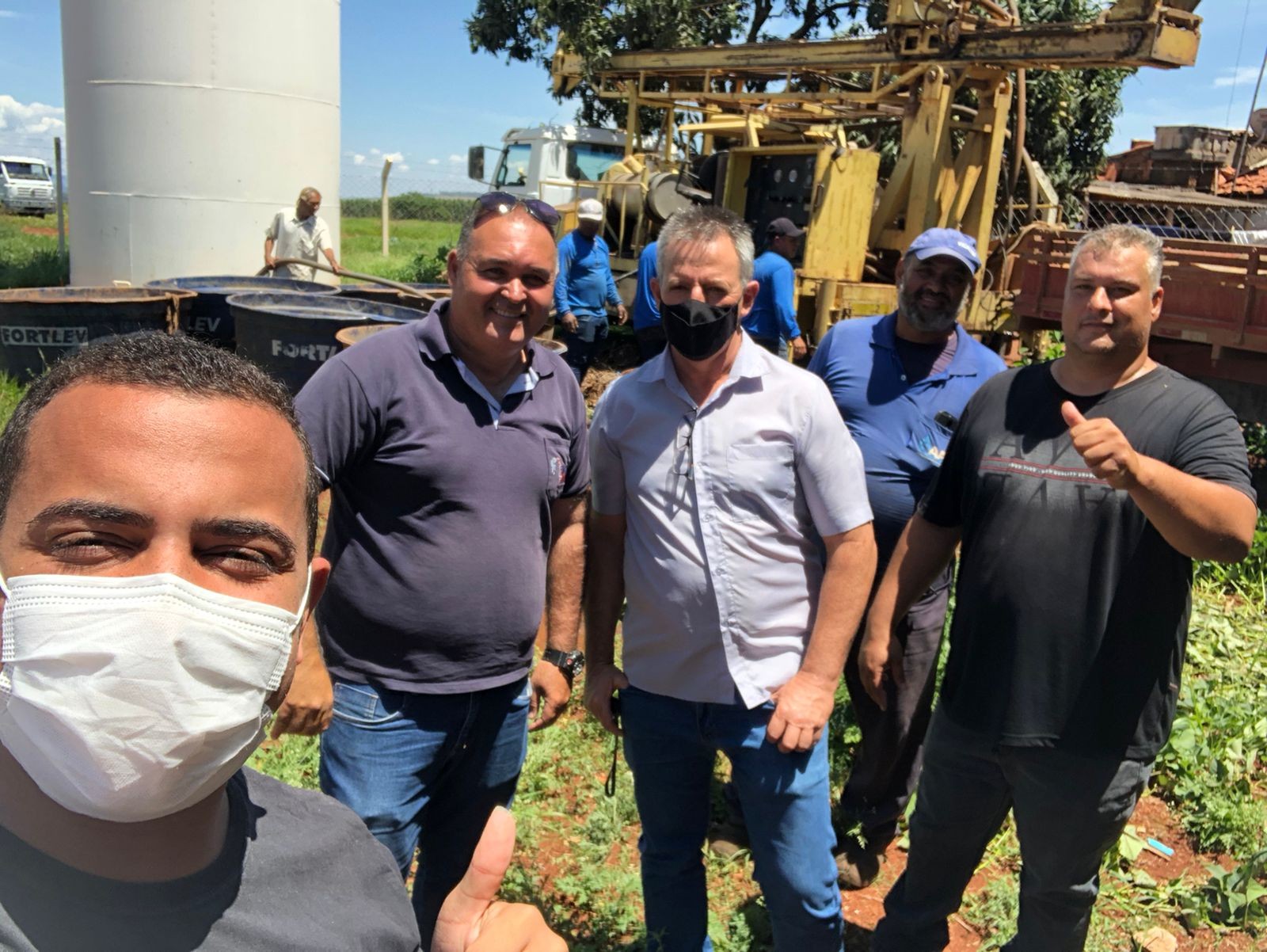 Imagem da notícia: Vereadores acompanham melhorias no Jardim Eldorado