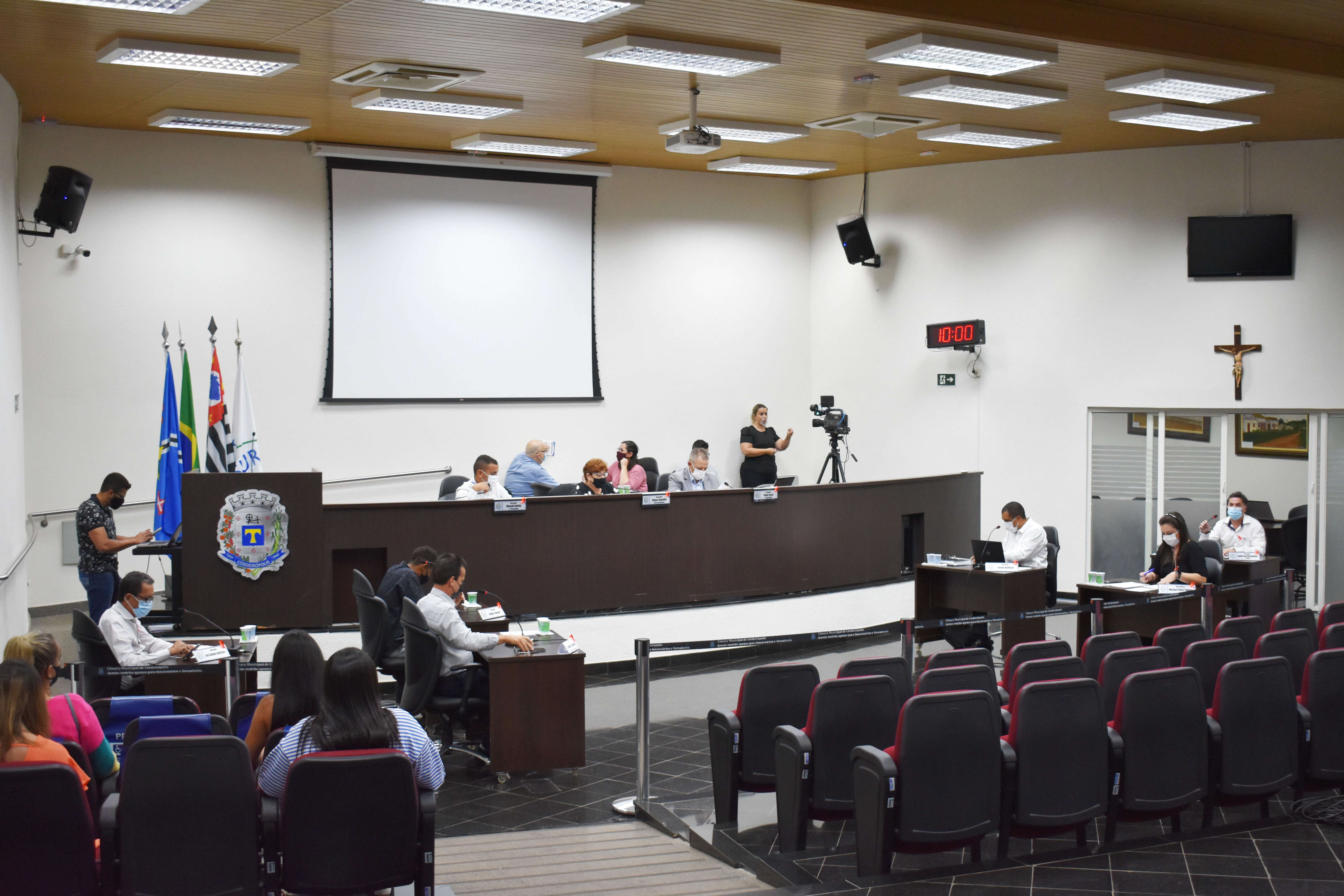 Imagem da notícia: É aprovado substitutivo de Projeto de Lei do quadro de zoneamento de uso e ocupação de solo