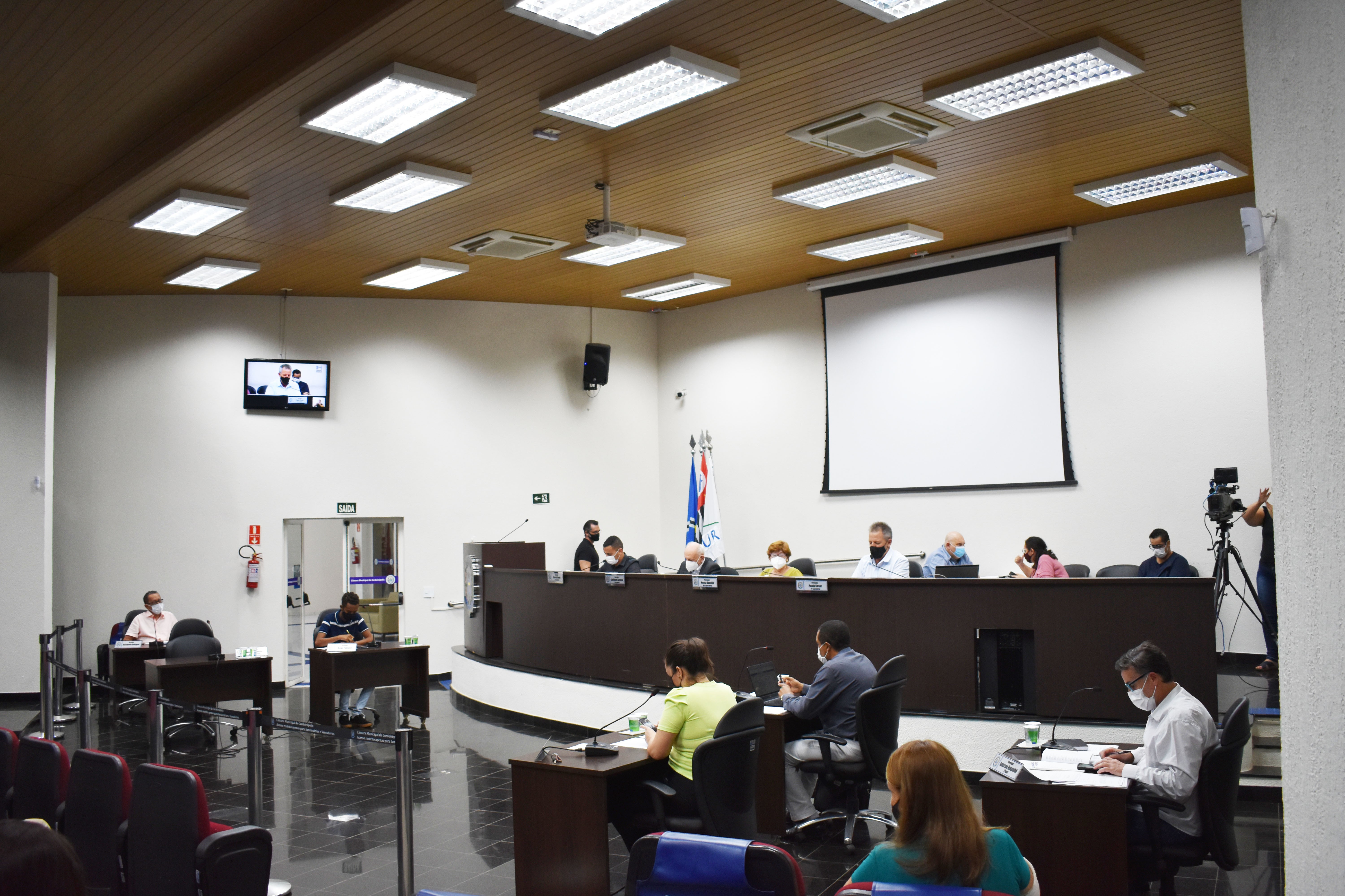 Imagem da notícia: Uniforme a alunos da rede estadual está entre os pedidos dos vereadores 