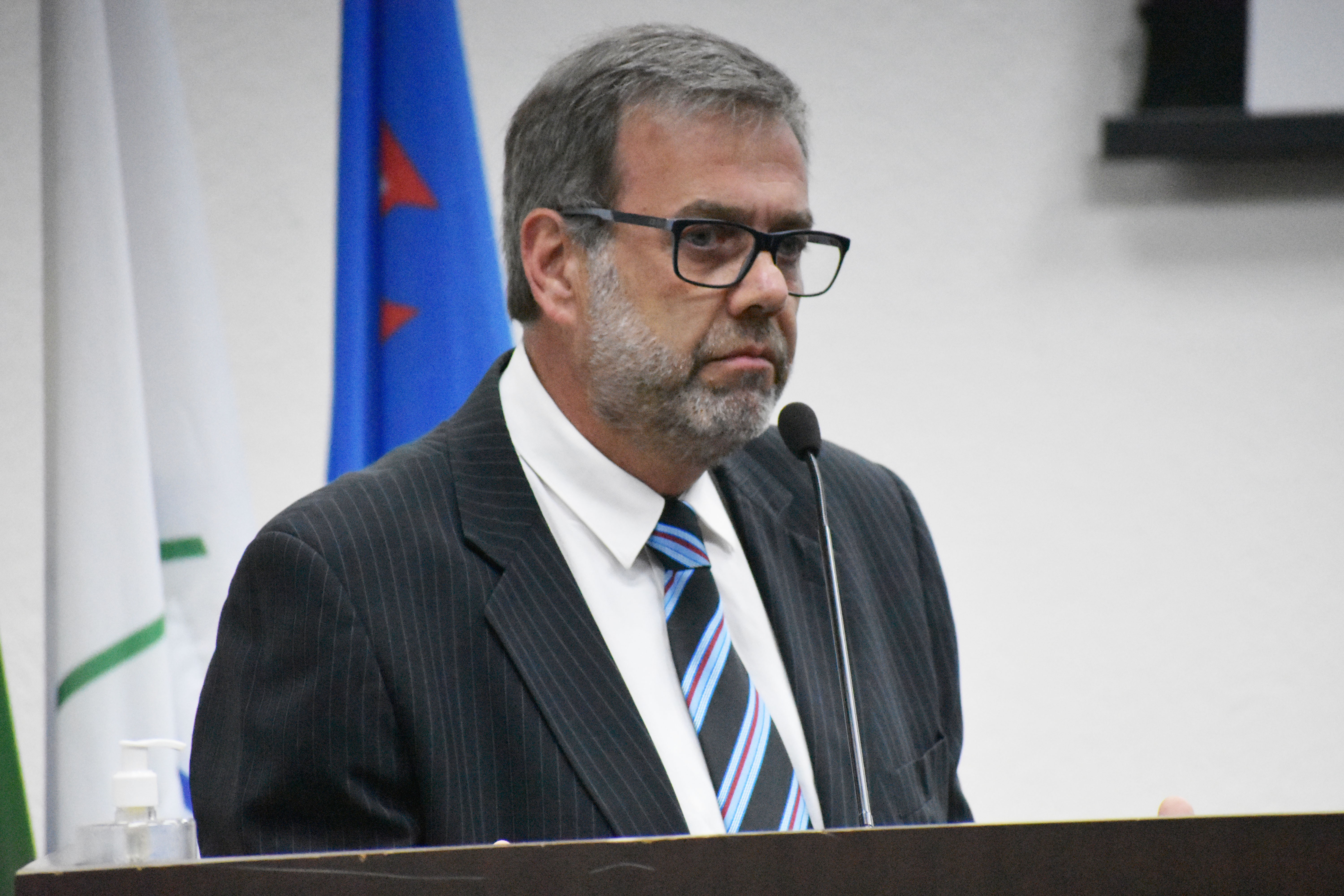 Imagem da notícia: Professor da UFSCAR faz uso da Tribuna Livre