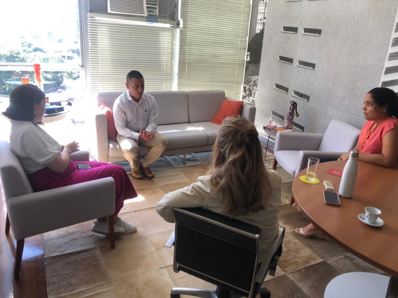 Imagem da notícia: Vereador Dhavid se reúne com vereadora de São Paulo