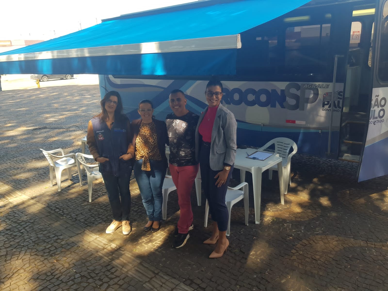 Imagem da notícia: Vereador Dhavid visita a carreta do Procon