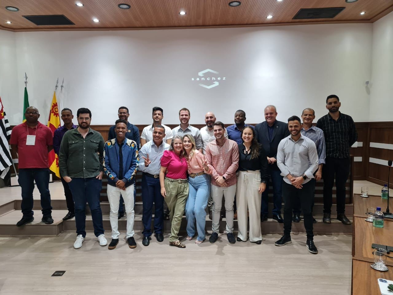 Imagem da notícia: Vereadores participam de encontro de jovens do Parlamento Metropolitano