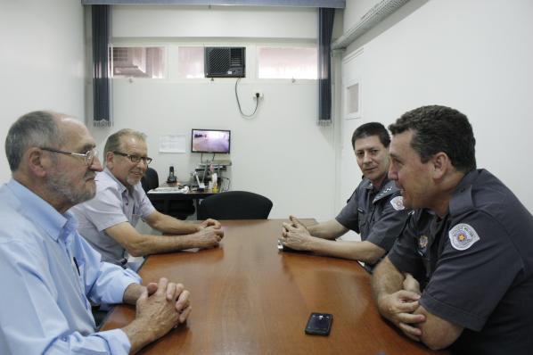 Imagem da notícia: Comandante do CPI-9 visita o Legislativo