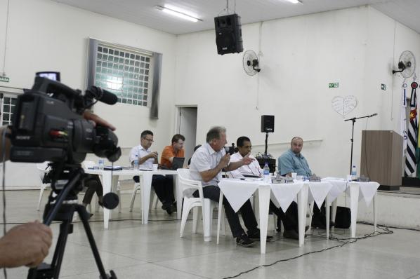 Imagem da notícia: Rejeitado projeto que proibia uso de cavaletes