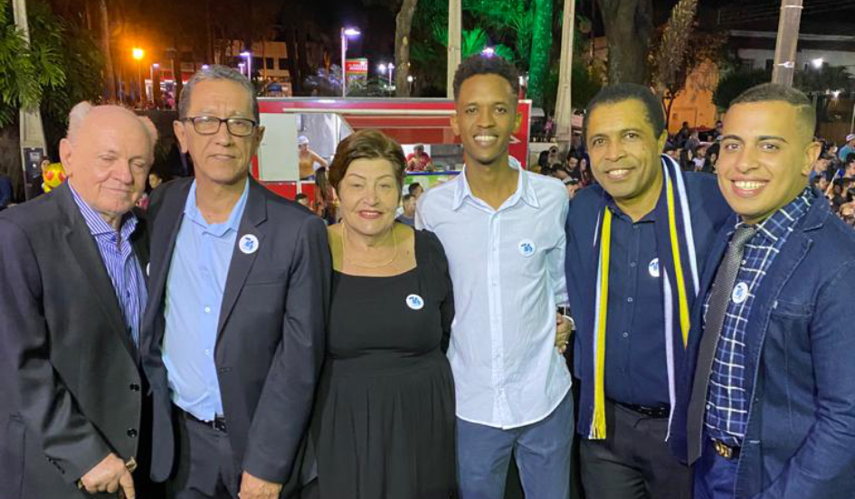 Imagem da notícia: Vereadores participam do desfile cívico de Cordeirópolis