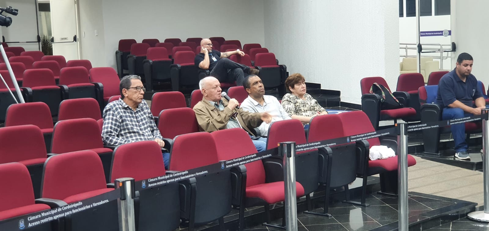 Imagem da notícia: Câmara realiza Audiência Pública sobre a arborização urbana