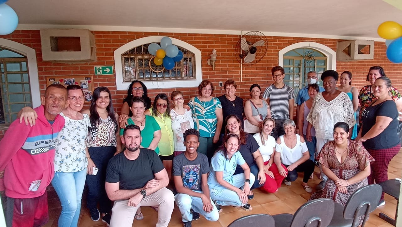 Imagem da notícia: Vereadora Neuza Damélio entrega recurso e faz moção de congratulações ao CAPS