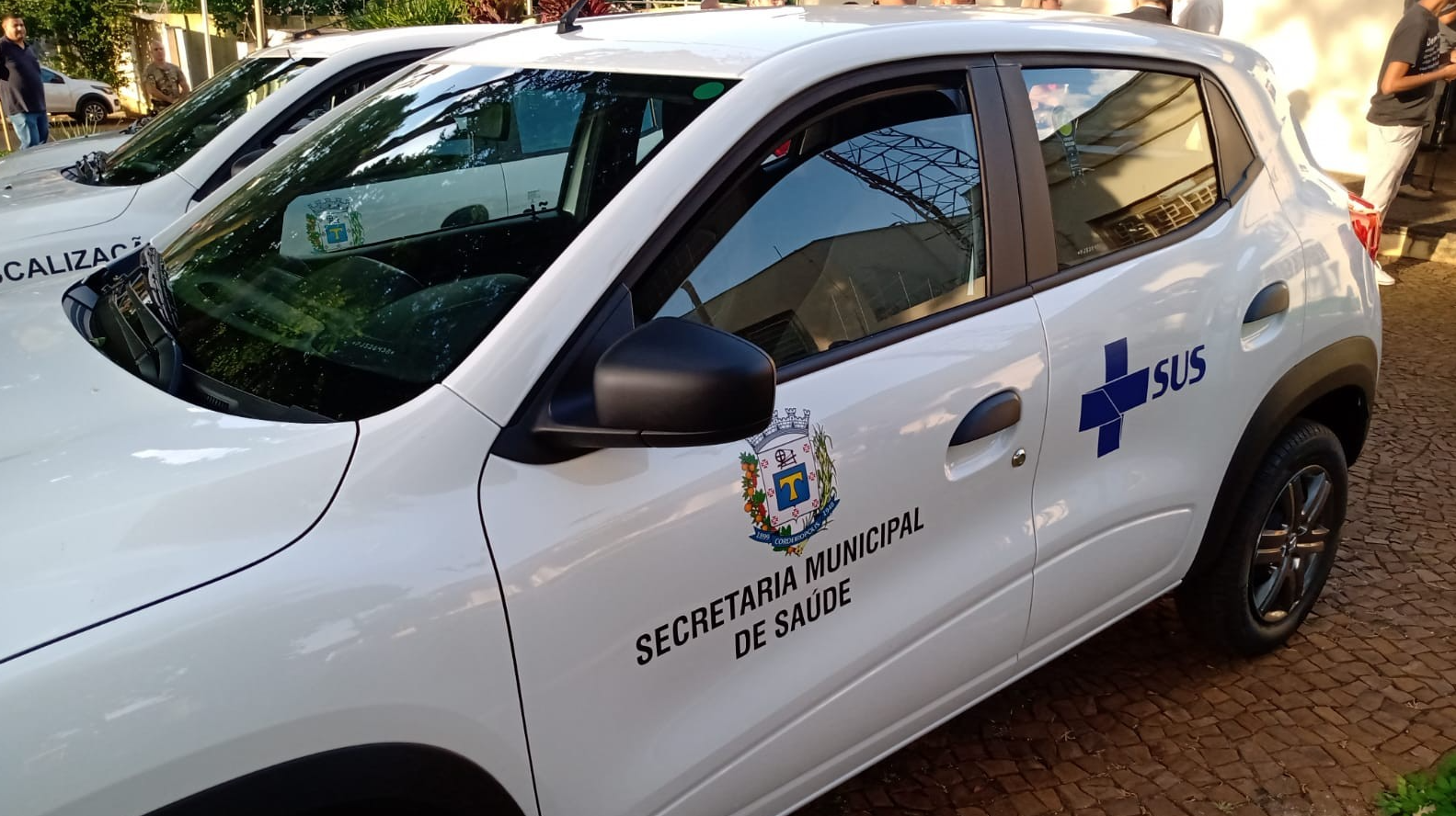 Imagem da notícia: Ação do Presidente da Câmara e vereador José A. Rodrigues destina veículo para Saúde