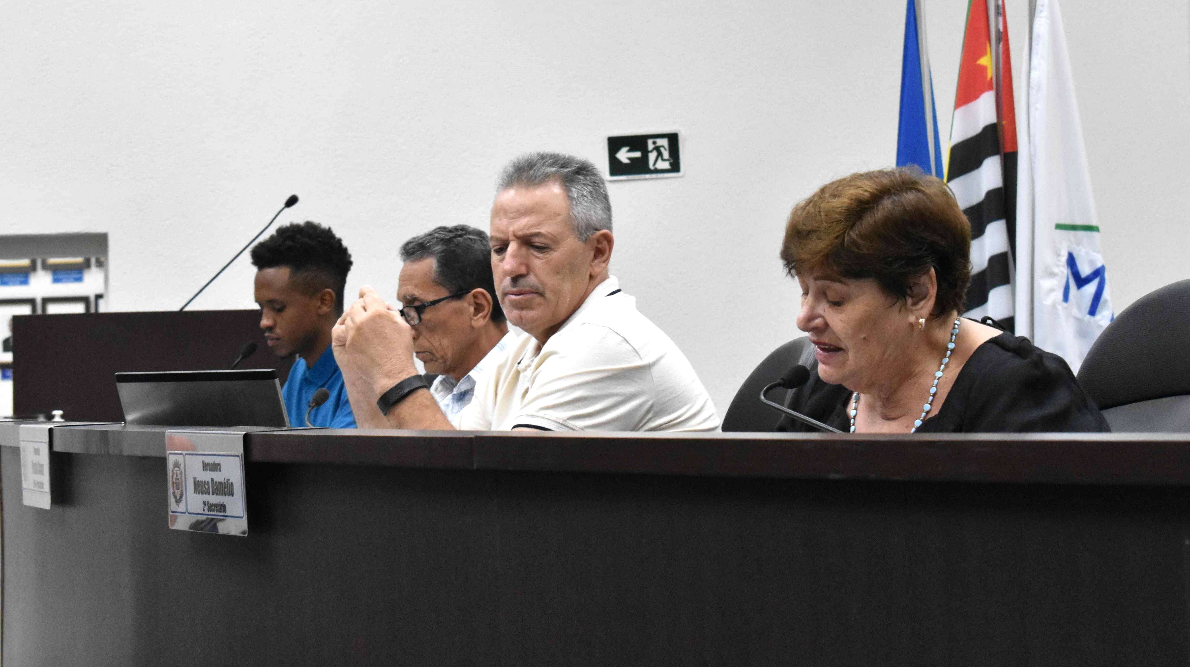 Imagem da notícia: Vereadores aprovam resolução que cria Jornal Oficial Eletrônico da Câmara