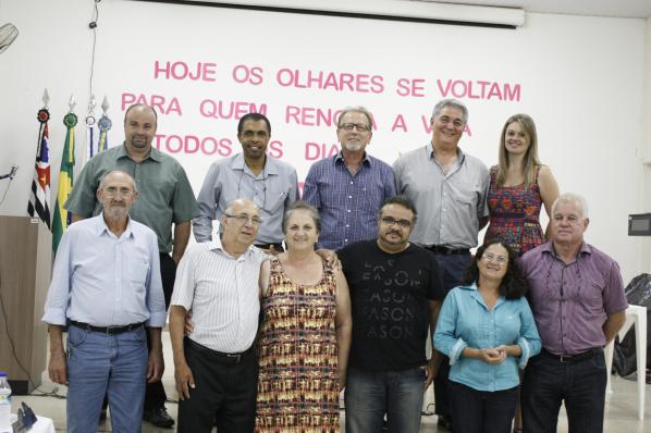 Imagem da notícia: Oséas de Figueredo Beda dará nome ao hall do teatro