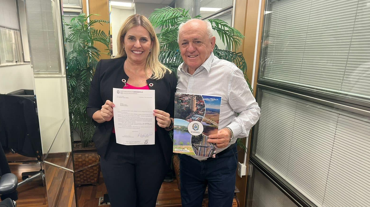 Imagem da notícia: Vereador Carlinhos busca recurso para construção da sede da ACORAC