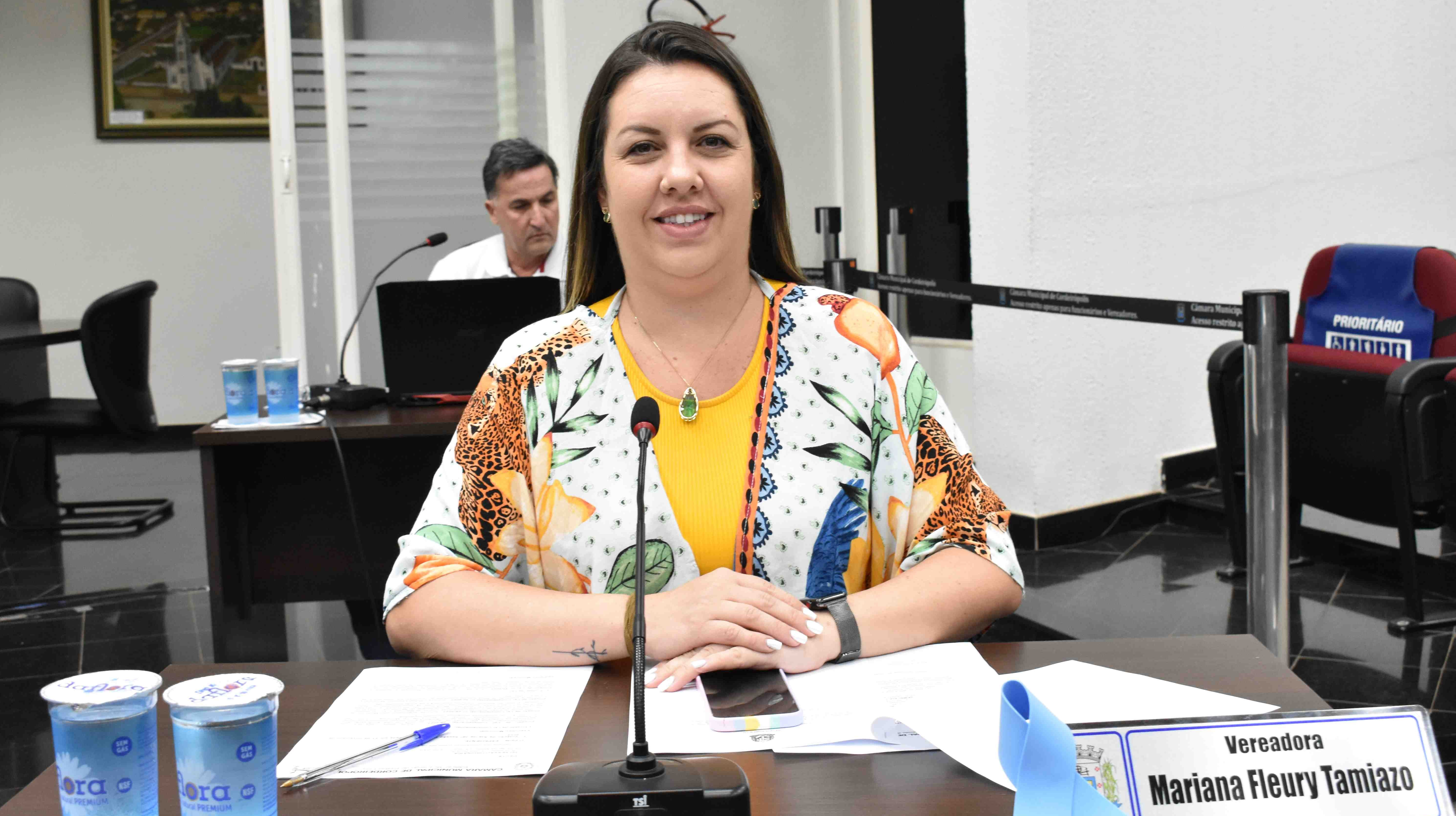 Imagem da notícia: Ver. Mariana repudia o Projeto de Lei que denomina passarela de "Apparecido Mendes"