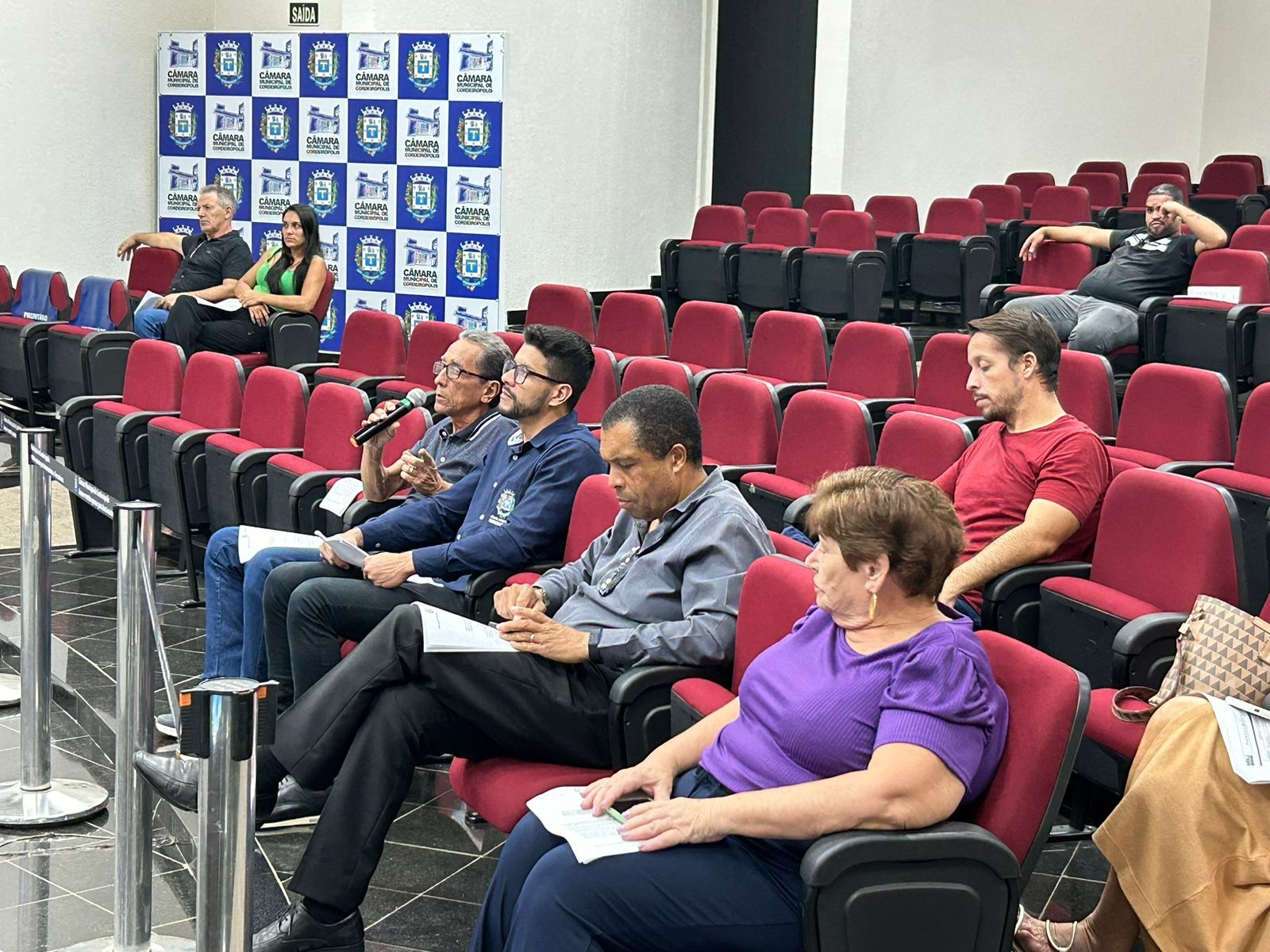 Imagem da notícia: Audiência Pública para discutir LDO 2025, ocorreu nesta segunda (20) na Câmara