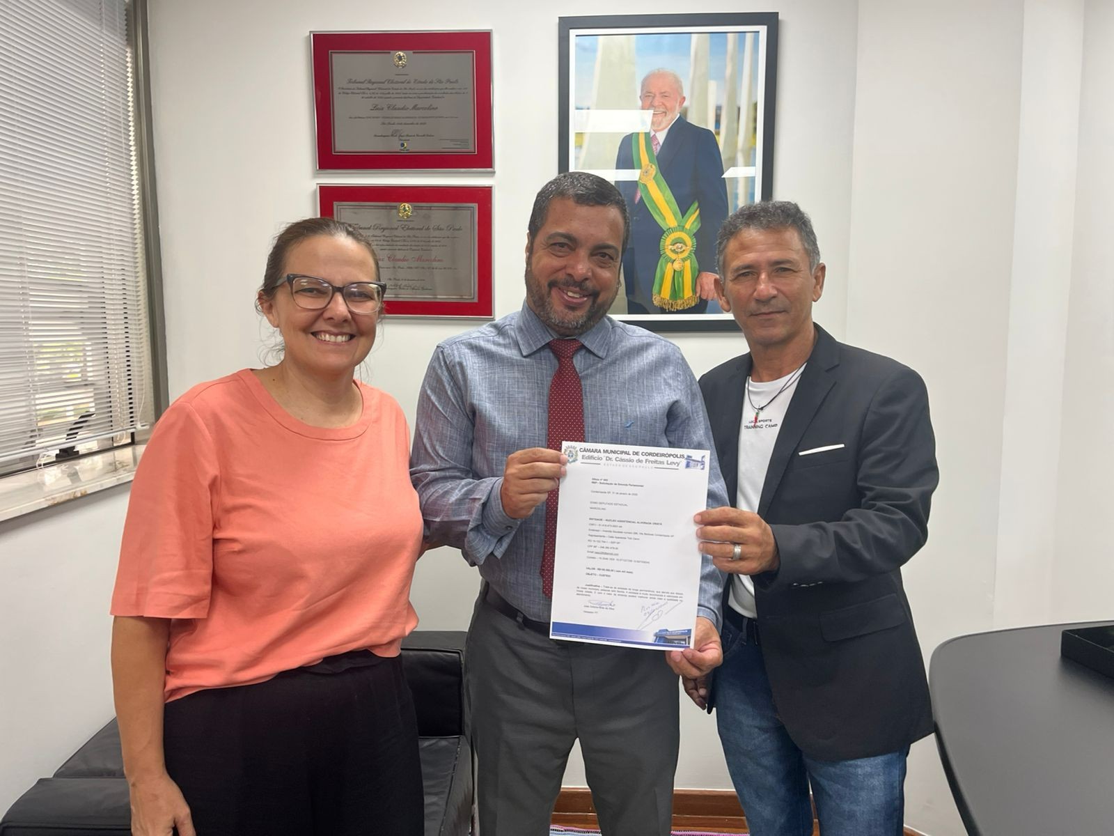 Imagem da notícia: Vereador Raposão vai à Alesp e protocola três emendas para o município de Cordeirópolis