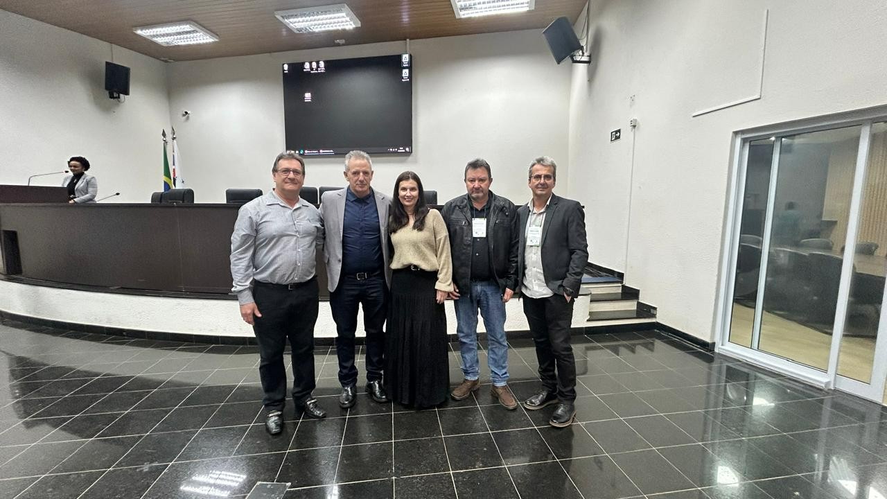 Imagem da notícia: Vereadores participam da XII Conferência Municipal de Saúde na Câmara Municipal