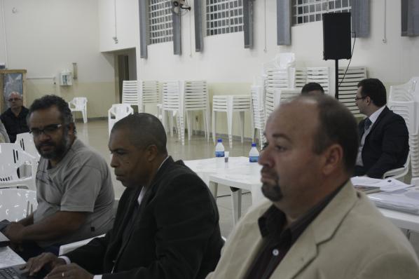 Imagem da notícia: Votação da reestruturação administrativa é adiada