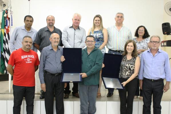 Imagem da notícia: Lia e Roque recebem homenagens