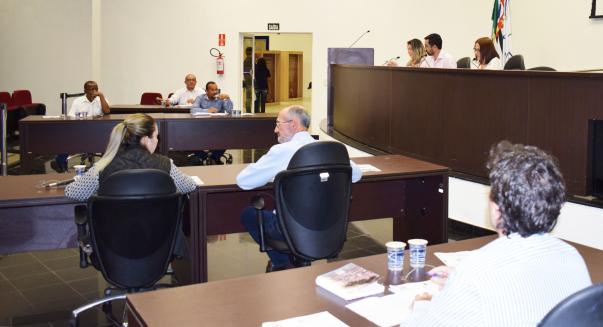 Imagem da notícia: Vereadores aprovam convênio entre Município e Desenvolve SP