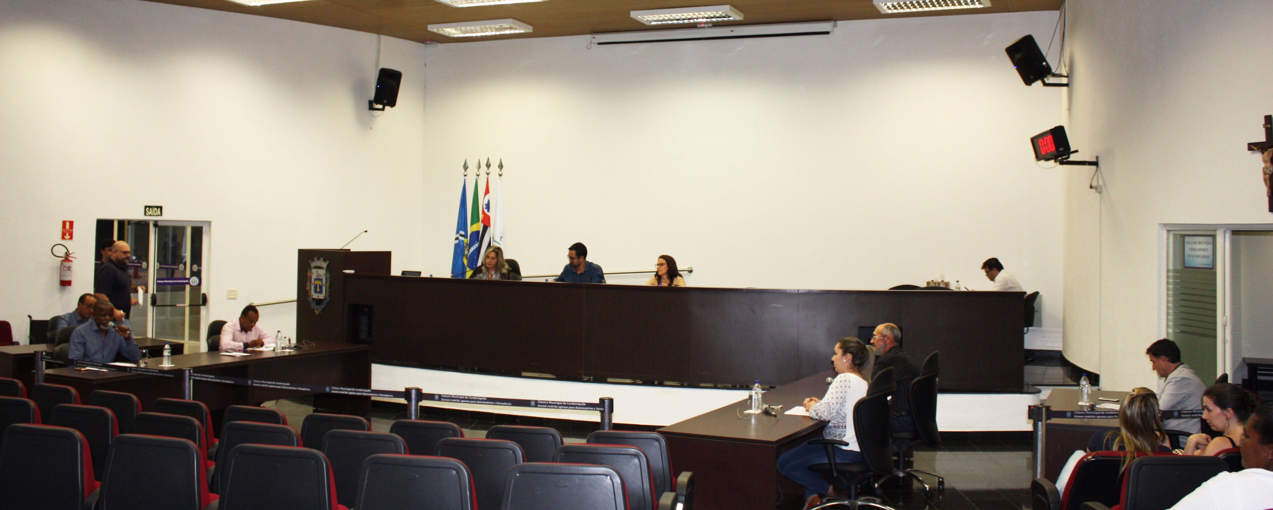 Imagem da notícia: Parlamentares aprovam requerimentos, indicações e o COMVVIDA