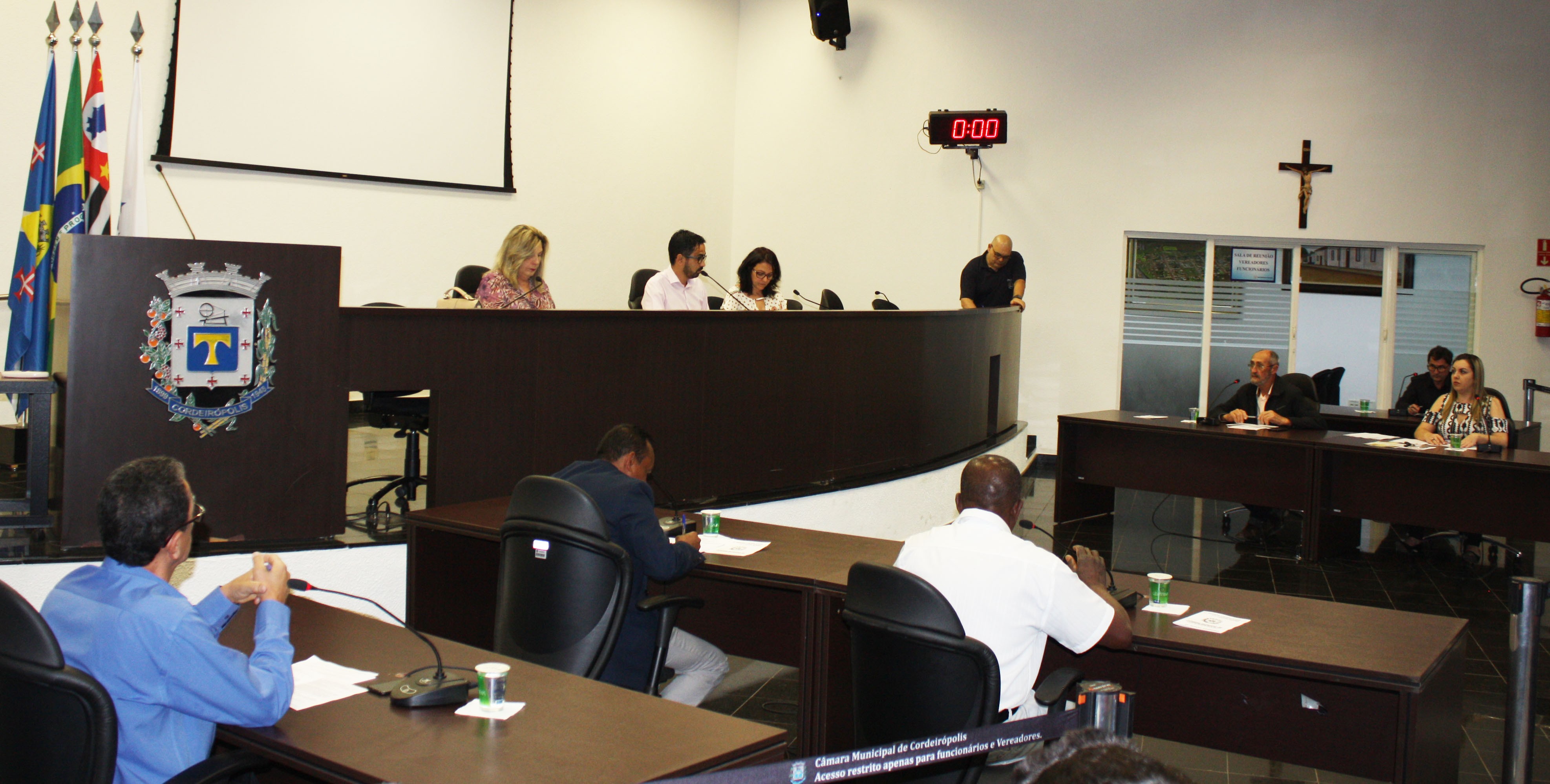 Imagem da notícia: Requerimento aprovado recrimina o aborto