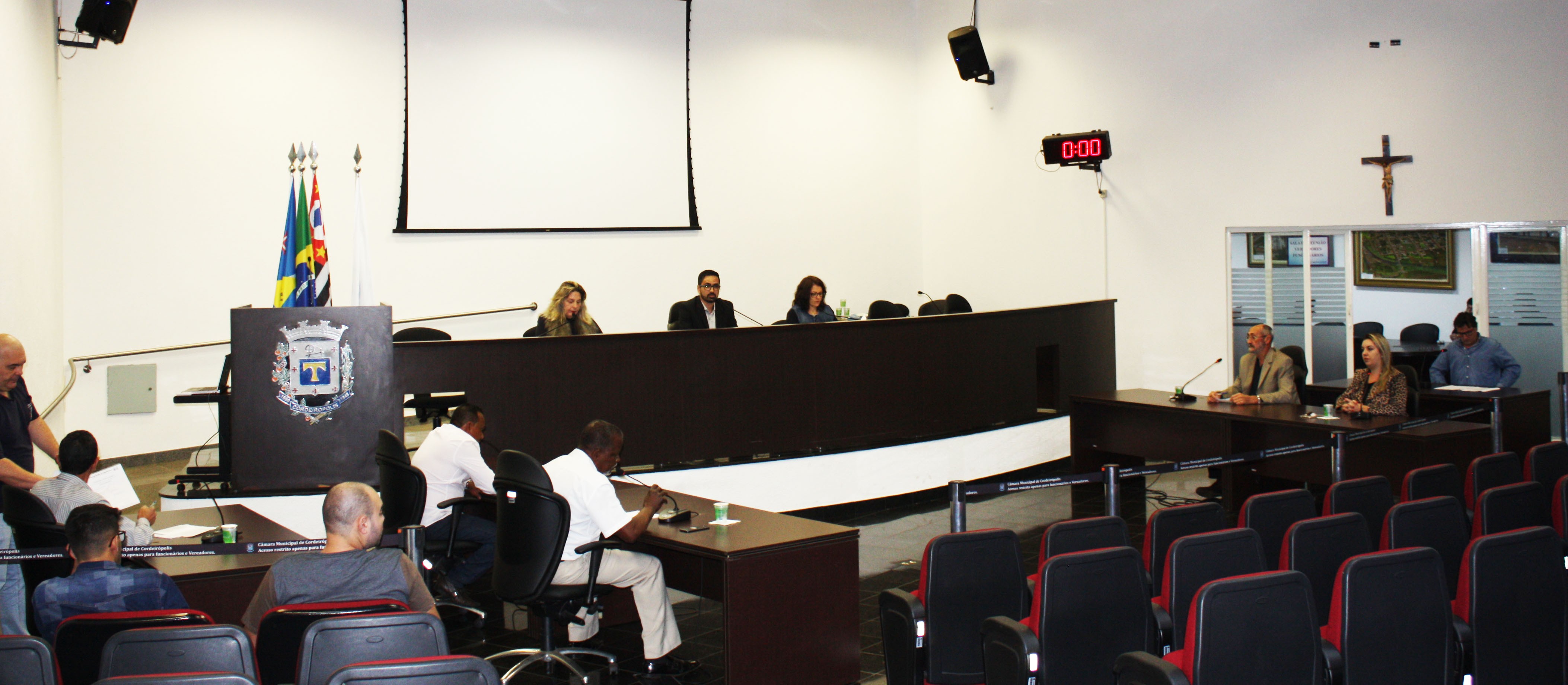 Imagem da notícia: Vereadores aprovam projeto que concede crédito para a construção da nova represa  